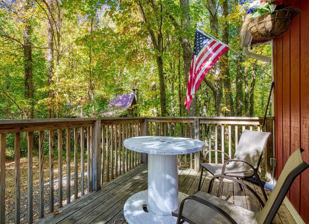 Four Bears Den, Hot Tub, 1089 Of Free Attraction Tickets For Each Paid Day, Dollywood And More Гетлинбург Екстериор снимка