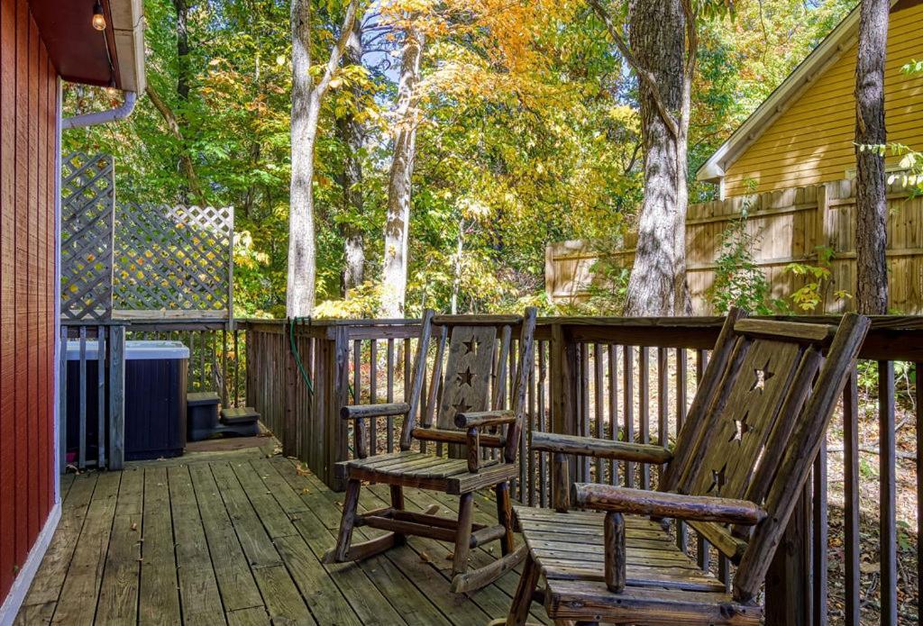 Four Bears Den, Hot Tub, 1089 Of Free Attraction Tickets For Each Paid Day, Dollywood And More Гетлинбург Екстериор снимка